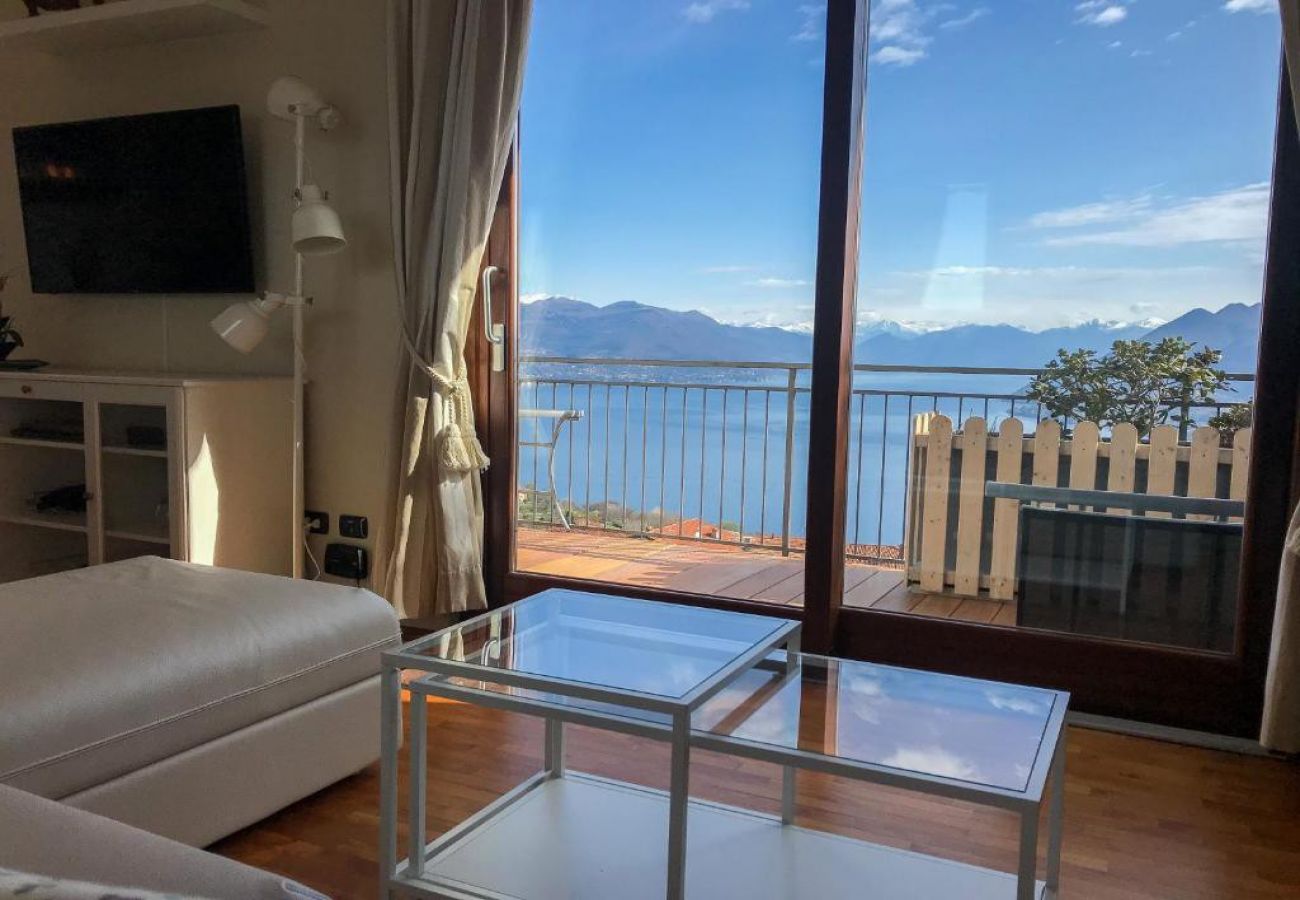 Ferienwohnung in Magognino - Penthouse San Rocco luxury lake view apartment