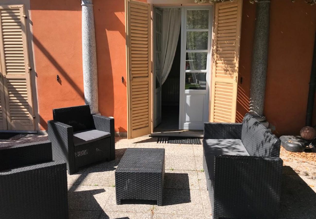 Ferienwohnung in Verbania - Gelsomino 1 apartment with lake view and beach