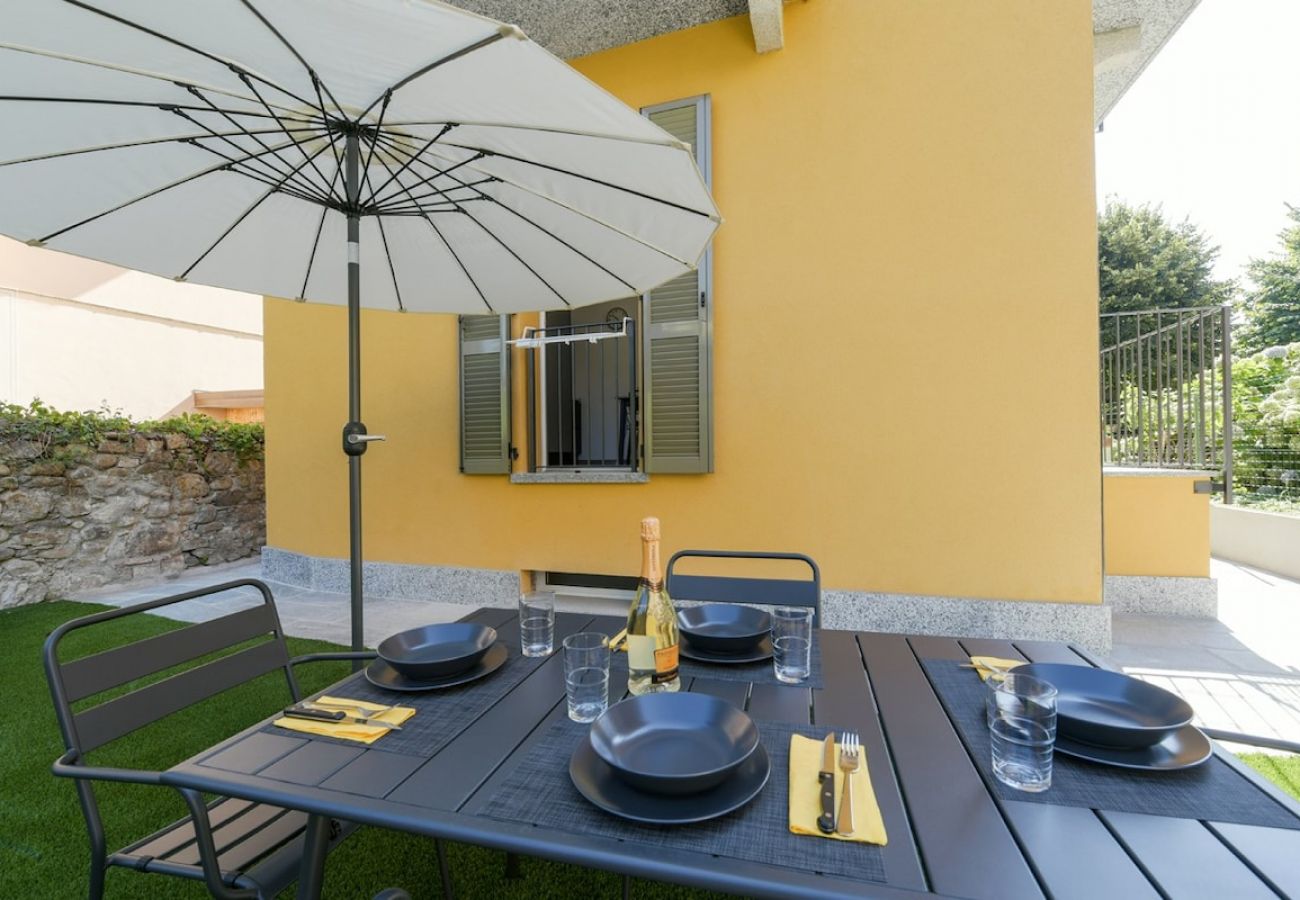 Ferienwohnung in Baveno - Sunflower apartment 1 with terrace in Baveno