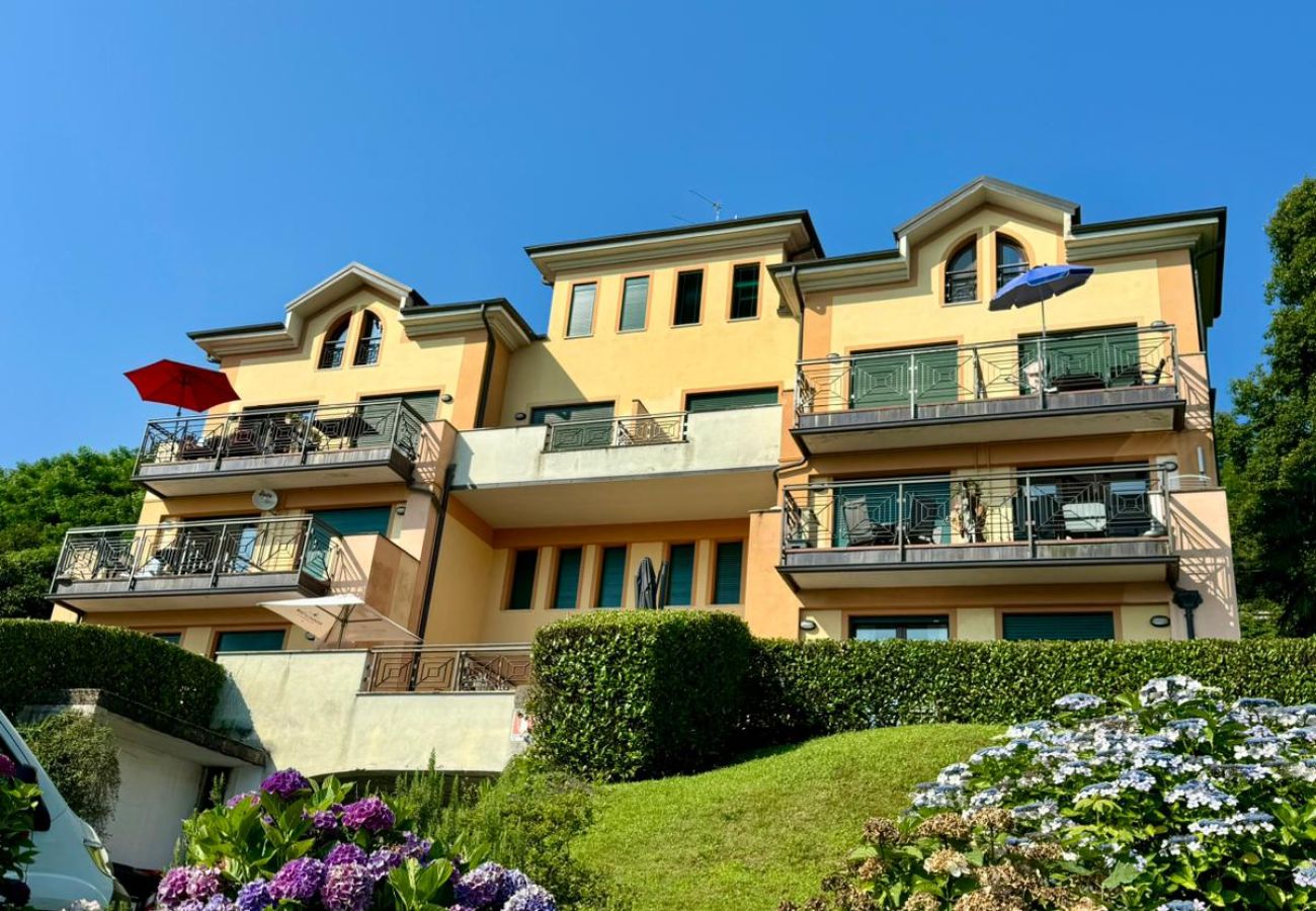 Ferienwohnung in Stresa - Lago Bello Apartament with lake view