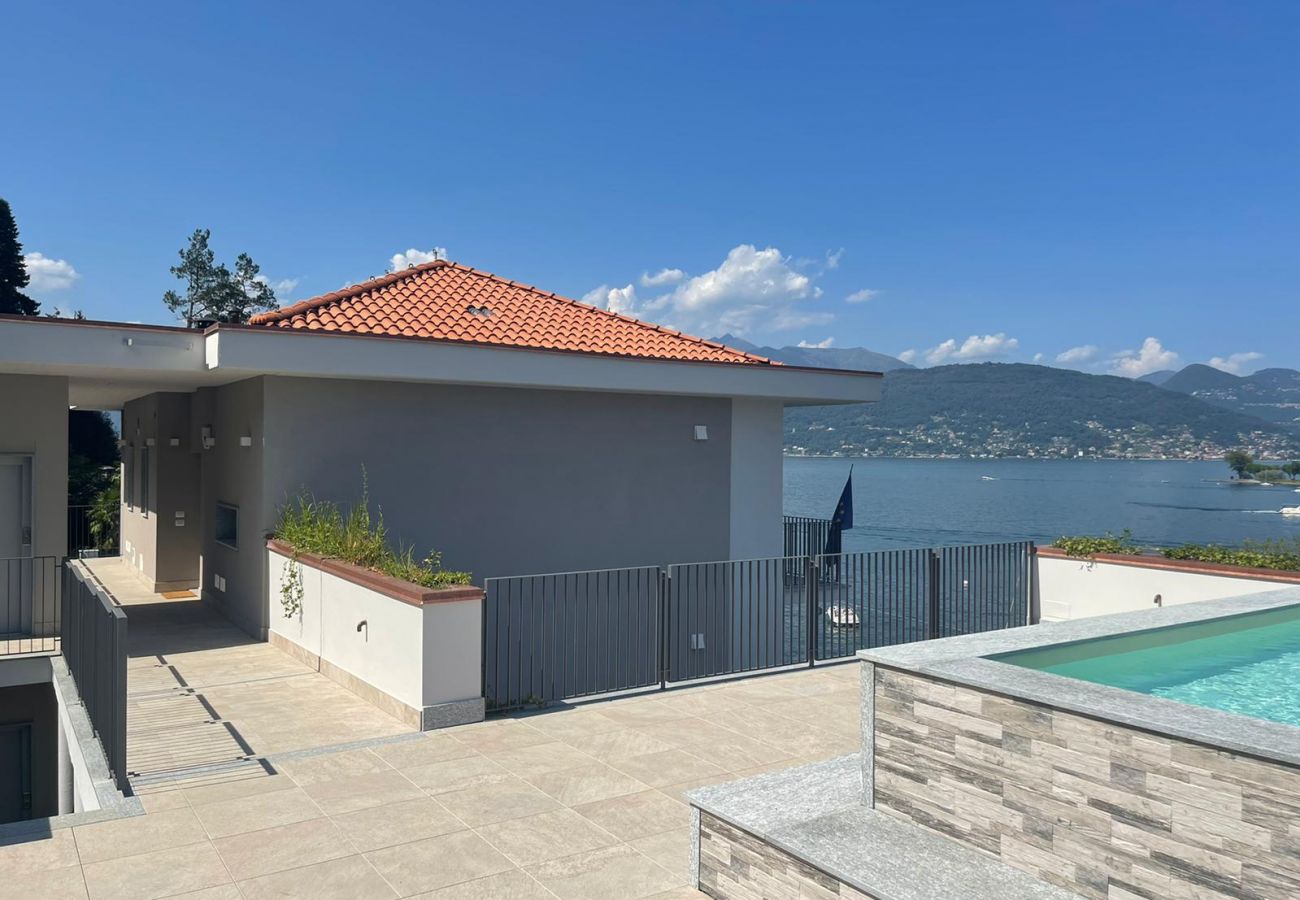 Apartment in Baveno - Isole apartment with pool and lake view in Baveno