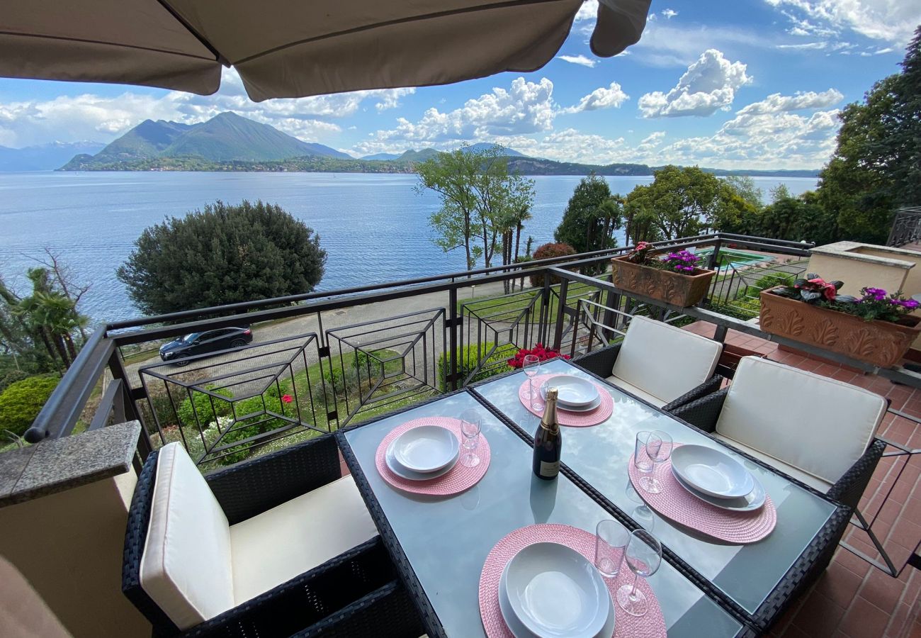 Apartment in Stresa - Blue Lake apartment with pool and lake view
