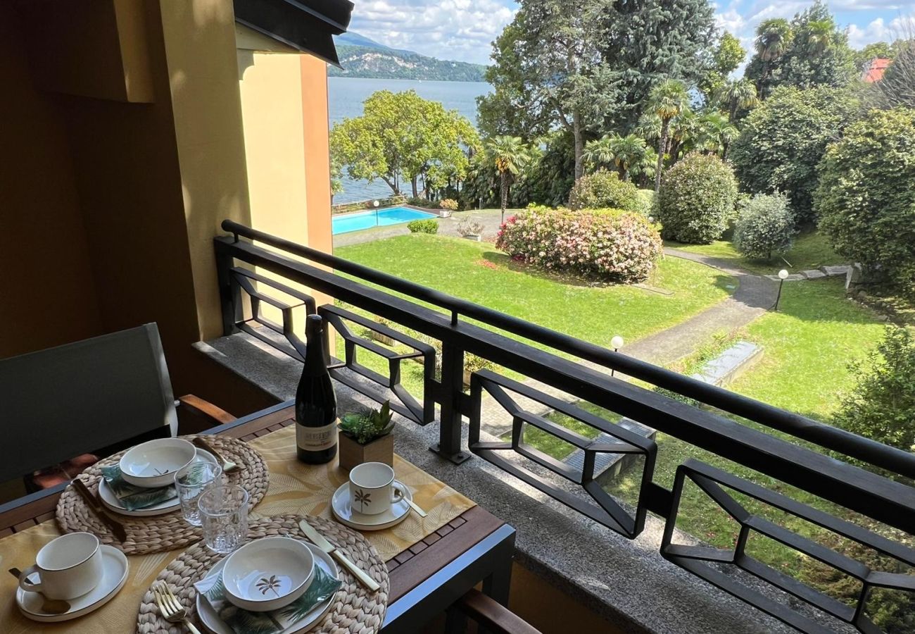 Apartment in Stresa - Sole e Lago apartment with terrace lake view in St